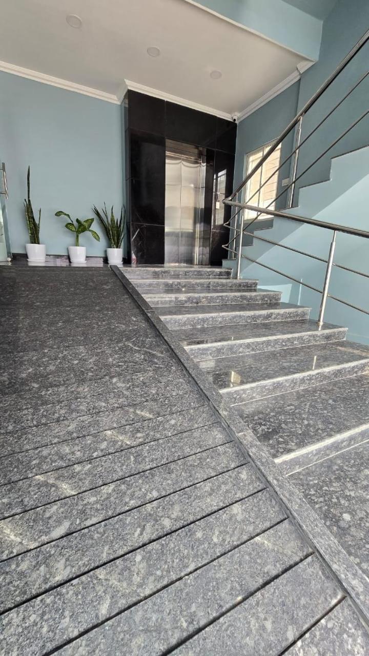 Single Suite Room Hyderabad Exterior photo